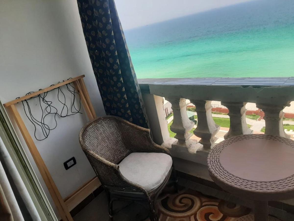 Panorama Apartment With A Charming Sea And Swimming Pool View Near Alexandria With Free Wifi شقة باطلالة ساحرة على البحر وحمام السباحة Bagian luar foto