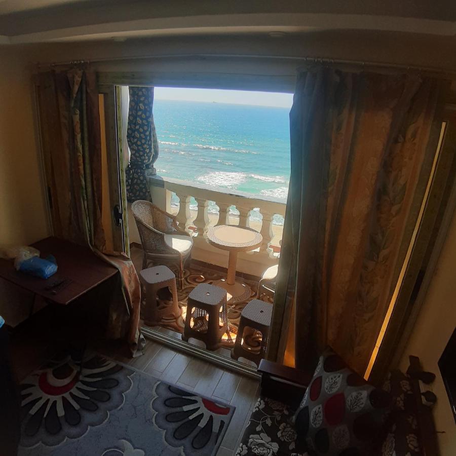Panorama Apartment With A Charming Sea And Swimming Pool View Near Alexandria With Free Wifi شقة باطلالة ساحرة على البحر وحمام السباحة Bagian luar foto